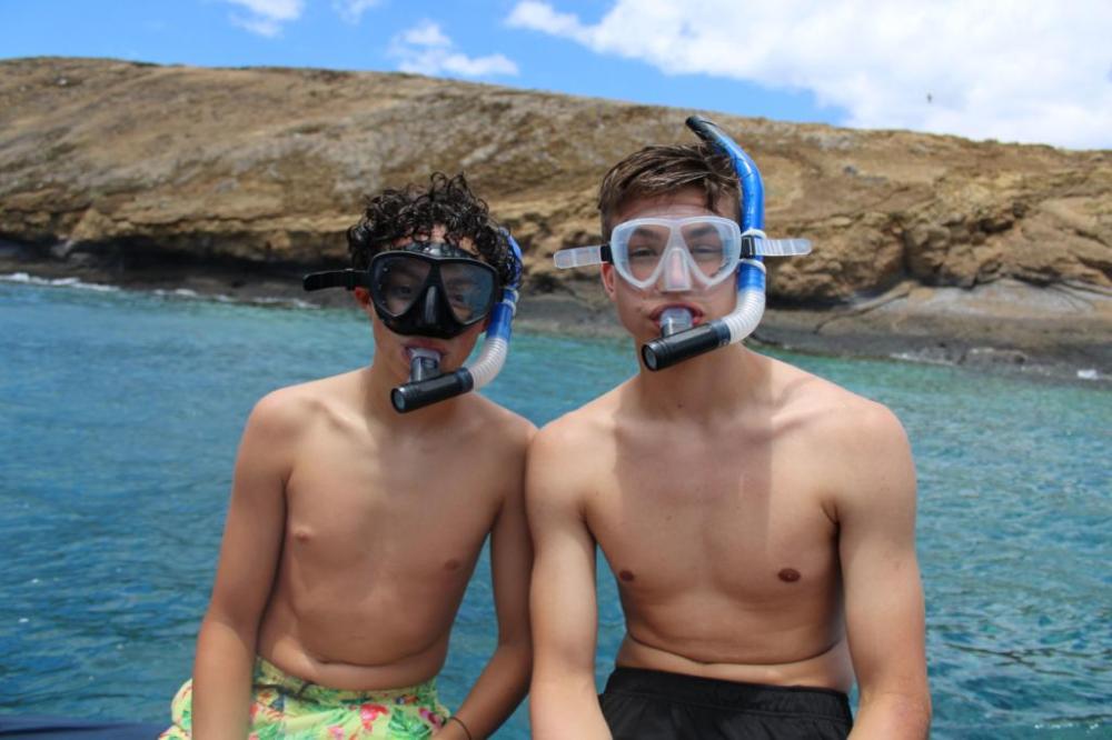 teens that travel hawaii